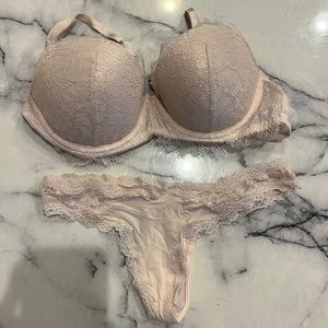 Light pink lingerie set